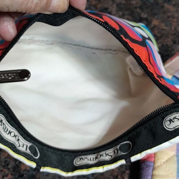 5 Assorted Keepers...Probably New...Assorted Sizes and Patterns. - Picture 8 of 11